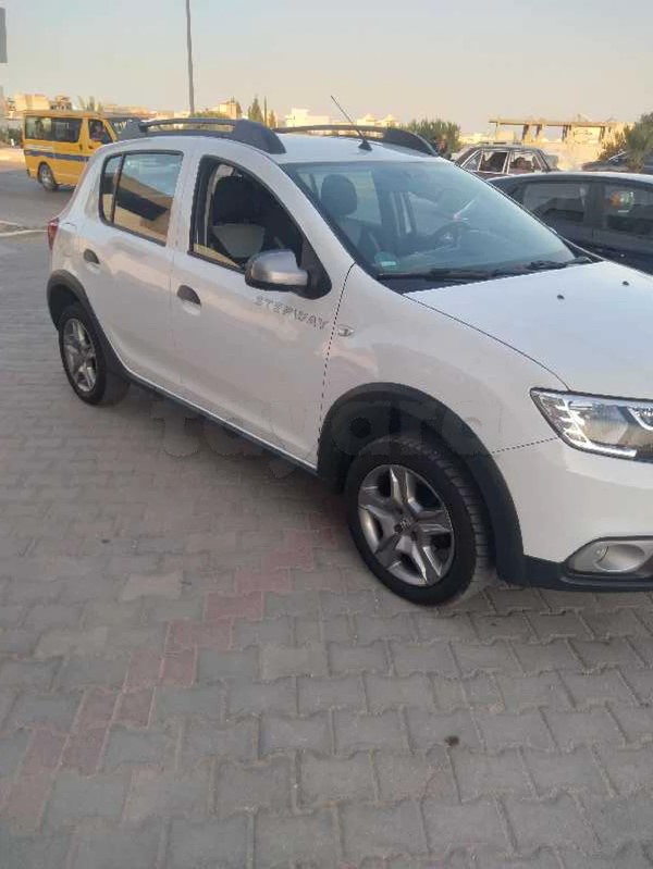 Dacia Sandero avec Climatisation