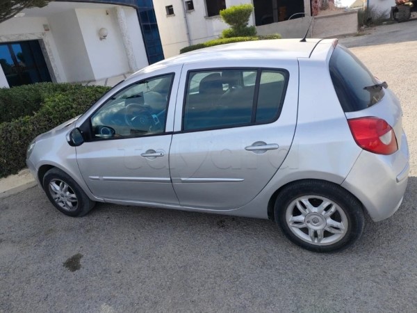 Renault Clio avec Climatisation